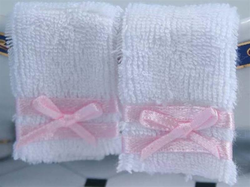 1 WHITE TOWELS WITH BLUE RIBBON 1 WHITE TOWELS WITH BLUE RIBBON