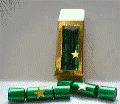 1/12th DOLLS HOUSE 4 GREEN CHRISTMAS CRACKERS