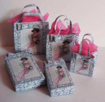 BLACK FLORAL BOXES AND BAGS KIT