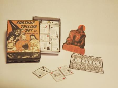2 HANDMADE HALLOWEEN BOXED GAMES 2 HANDMADE HALLOWEEN BOXED GAMES