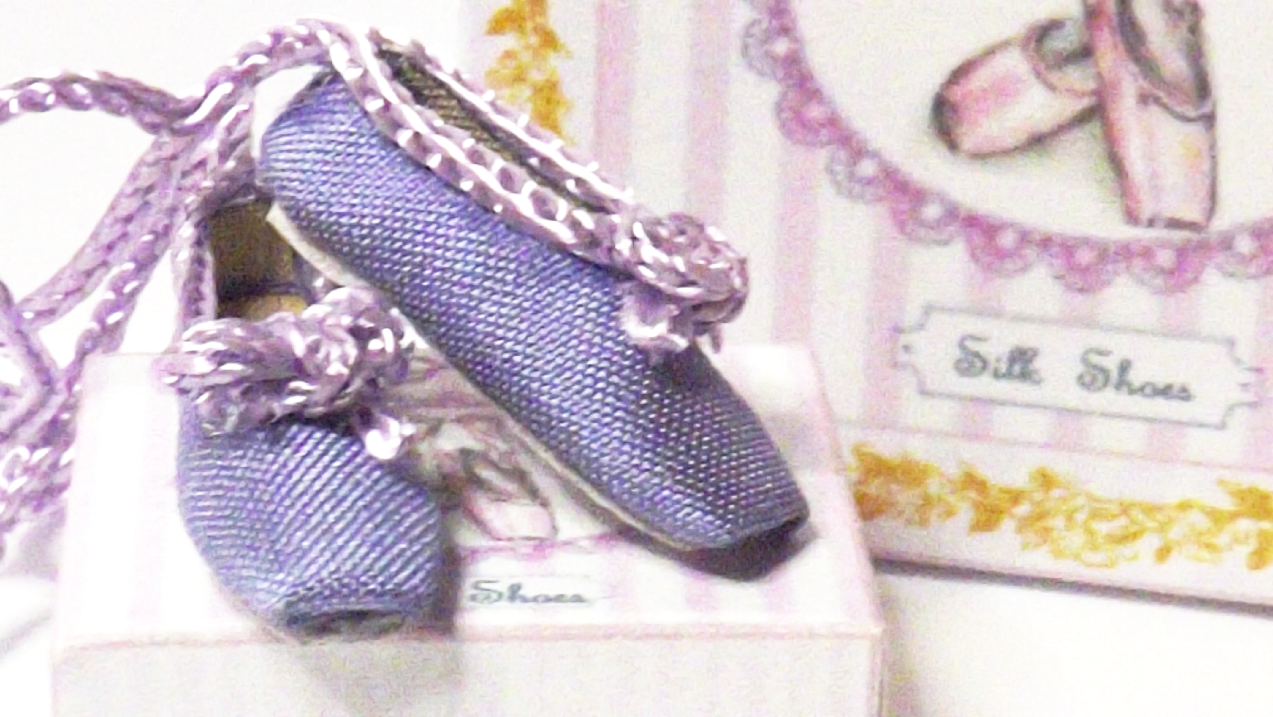 LILAC SILK BALLET SHOES - Click Image to Close