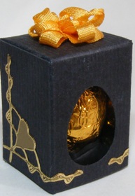 BLACK DECROTIVE BOXED EGG