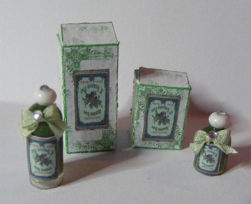 2 GREEN BOTTLES & BOXES KIT 2 GREEN BOTTLES & BOXES KIT
