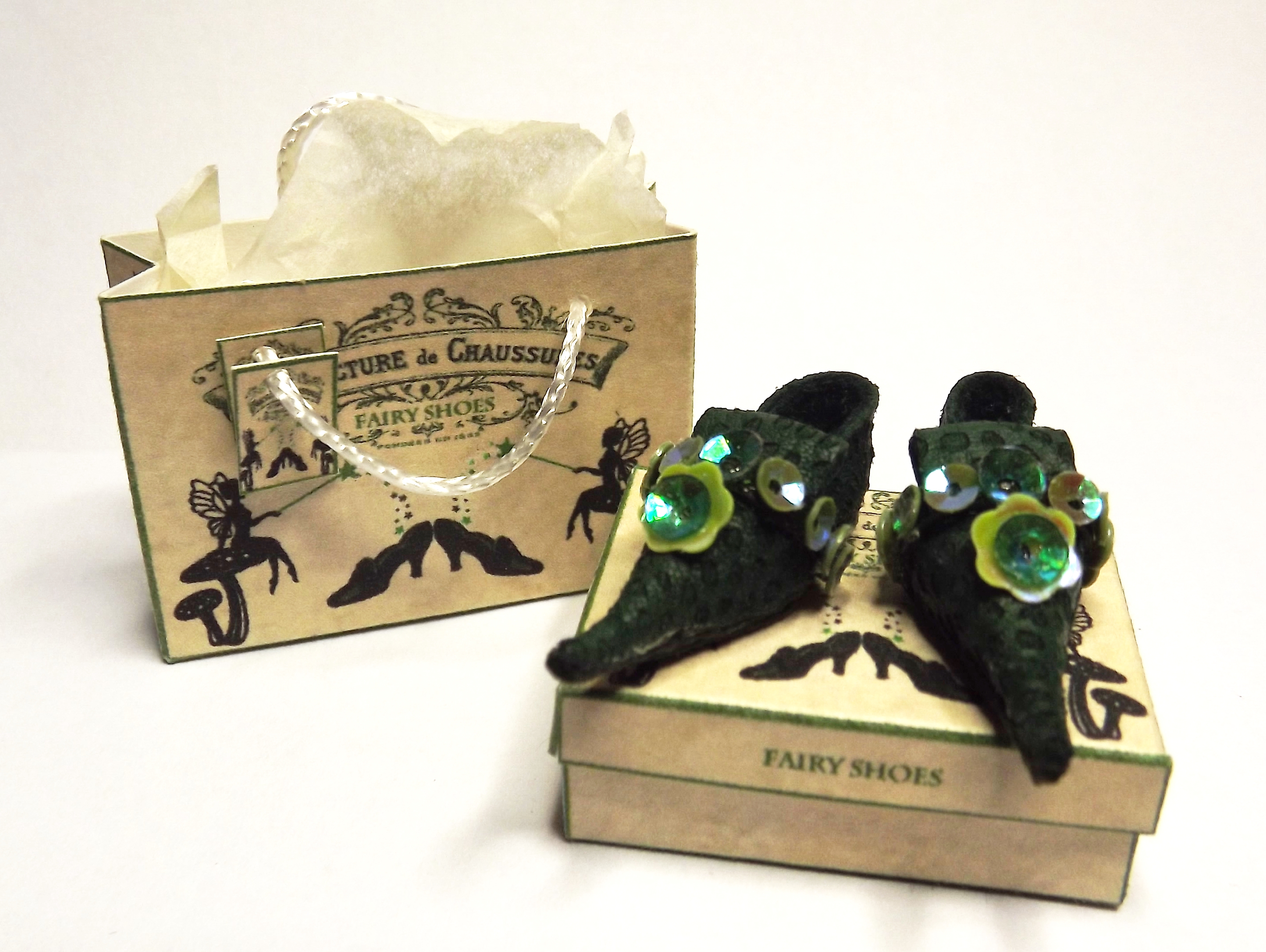 GREEN TEXTURED LEATHER FAIRY SHOES