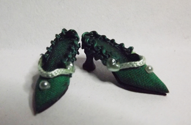 DARK GREEN SILK SHOES