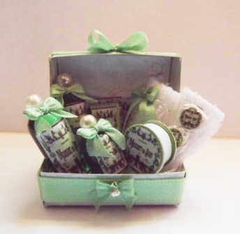 LUXURY GREEN BATH BOX