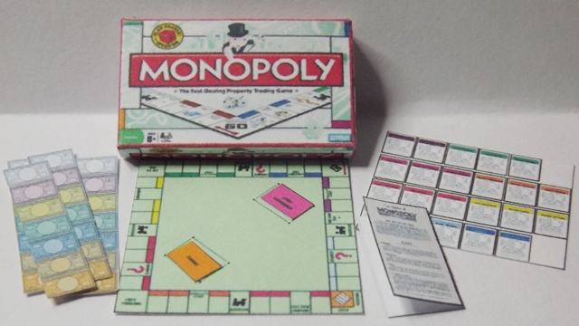 1/12th SCALE MONOPOLY BOARD GAME 1/12th SCALE MONOPOLY BOARD GAME