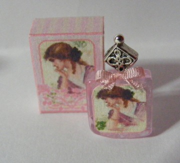 LIGHT PINK GLASS PERFUME BOTTLE & BOX