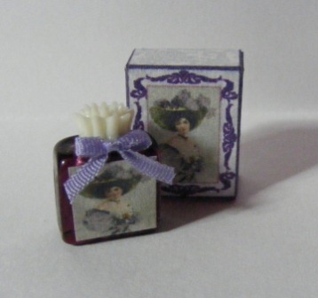 DEEP PURPLE PERFUME BOTTLE & BOX DEEP PURPLE PERFUME BOTTLE & BOX