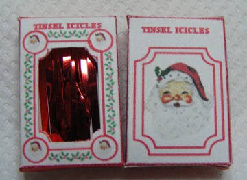 1/12th RED CHRISTMAS TREE ICICLES 1/12th RED CHRISTMAS TREE ICICLES