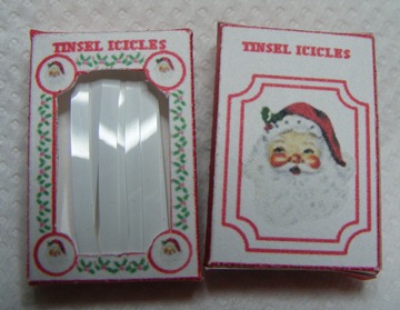 1/12th WHITE CHRISTMAS TREE ICICLES 1/12th WHITE CHRISTMAS TREE ICICLES