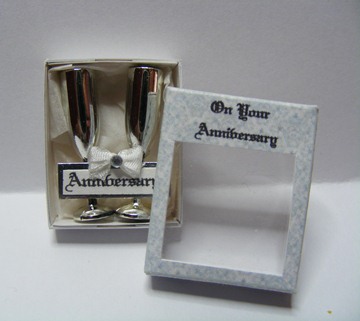 1/12th ANNIVERSARY SILVER FLUTES GIFT BOX