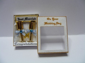 1/12th WEDDING DAY GOLD GOBLETS GIFT BOX