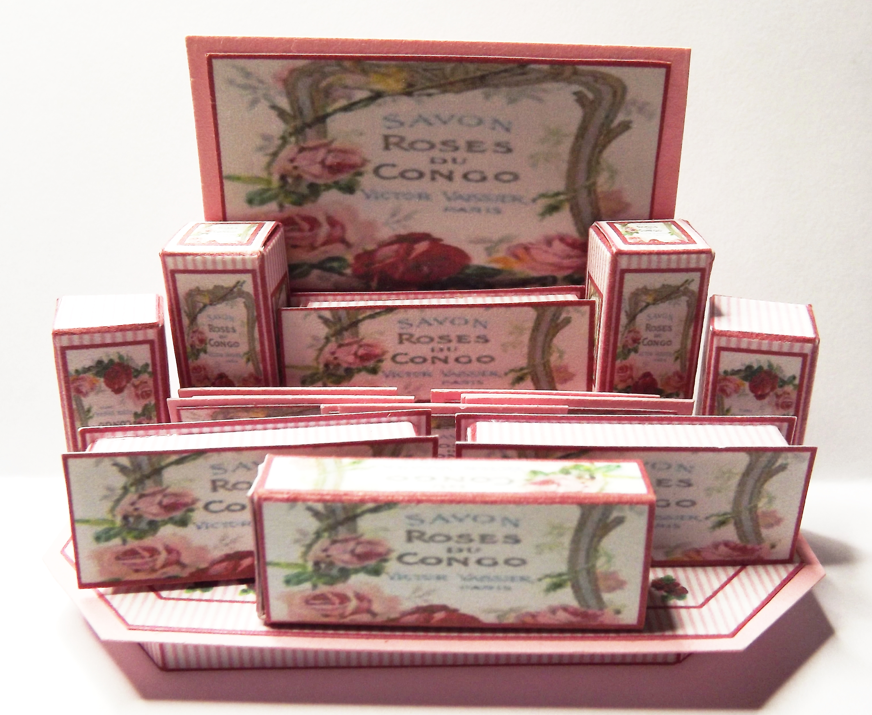ROSES DE CONGO TOILETRY STAND DISPLAY KIT