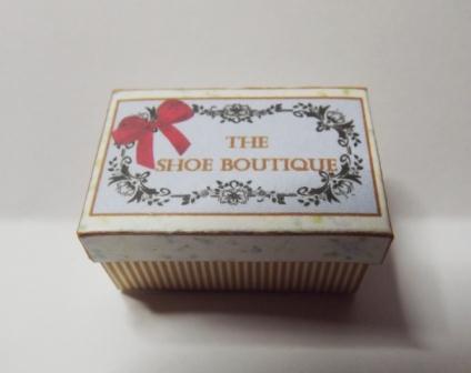 1/12th LEMON & GOLD SHOE BOXES KIT 1/12th LEMON & GOLD SHOE BOXES KIT