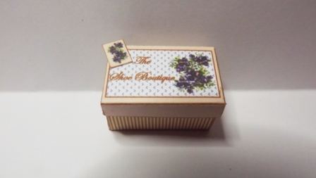 1/12th GOLD & CREAM SHOE BOXES KIT DOWNLOAD