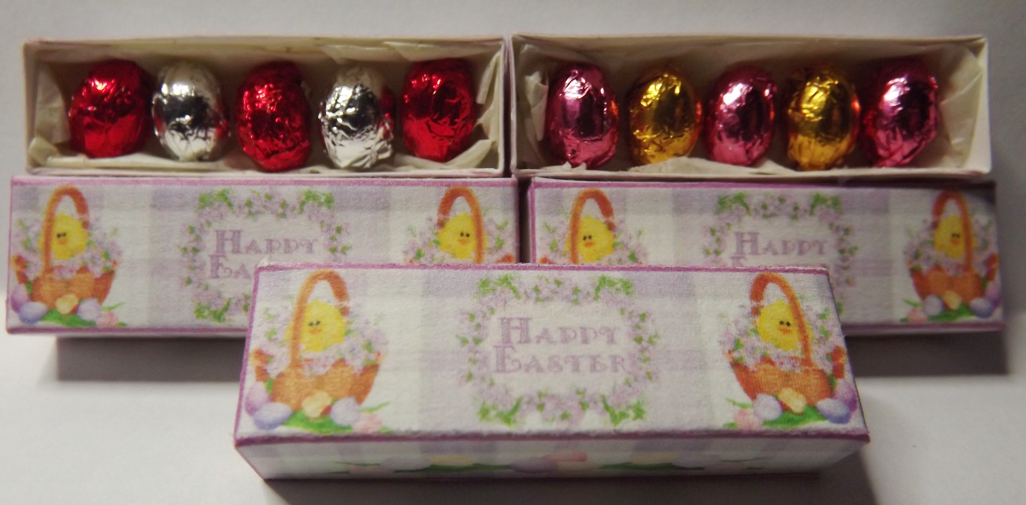 BOXED MINI EGGS 2