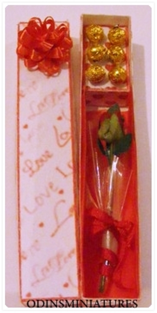 DOLLS HOUSE VALENTINES BOXED ROSE & CHOCOLATES