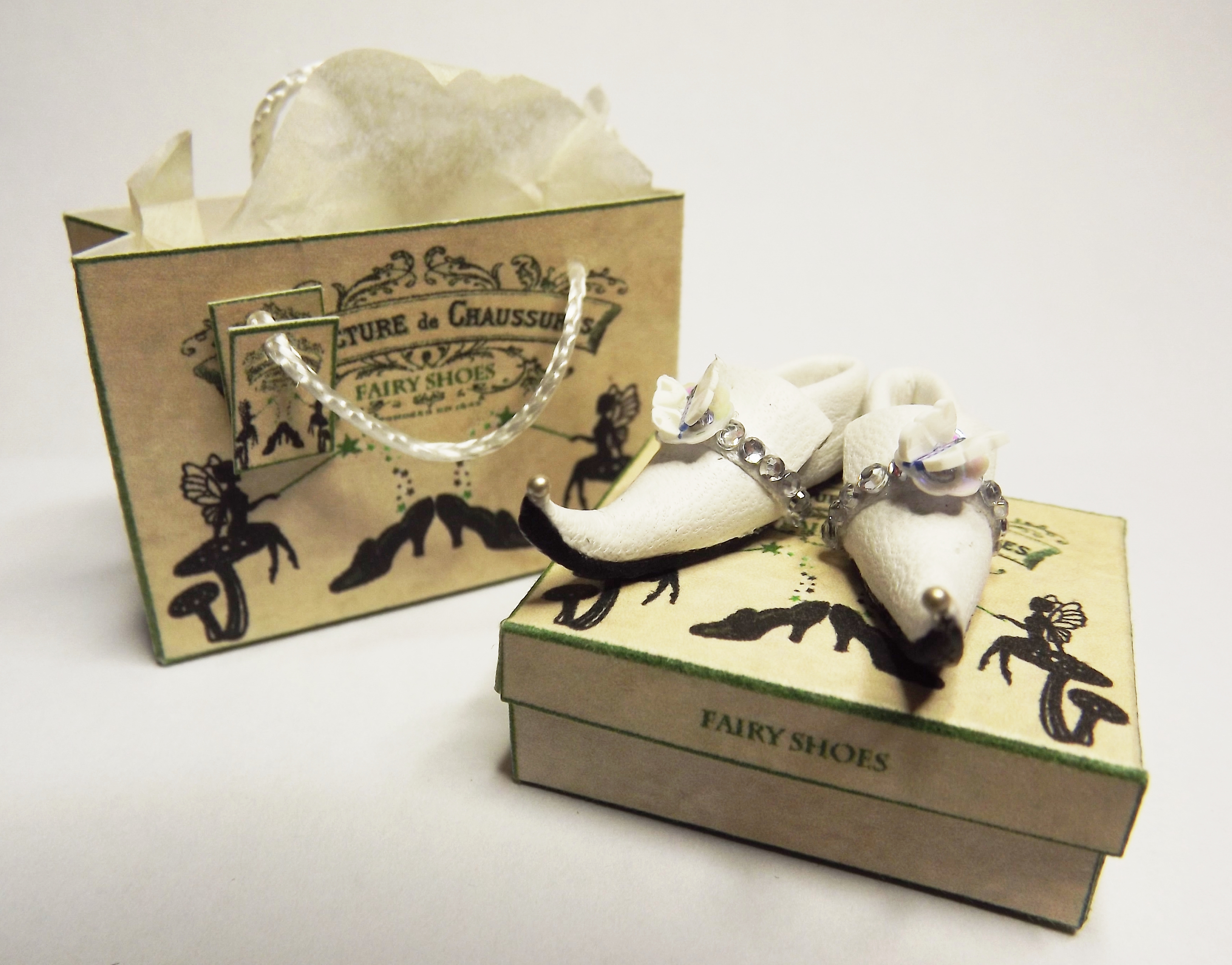 WHITE LEATHER FAIRY SHOES