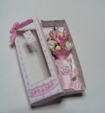 BABY GIRL FLOWER GIFT KIT