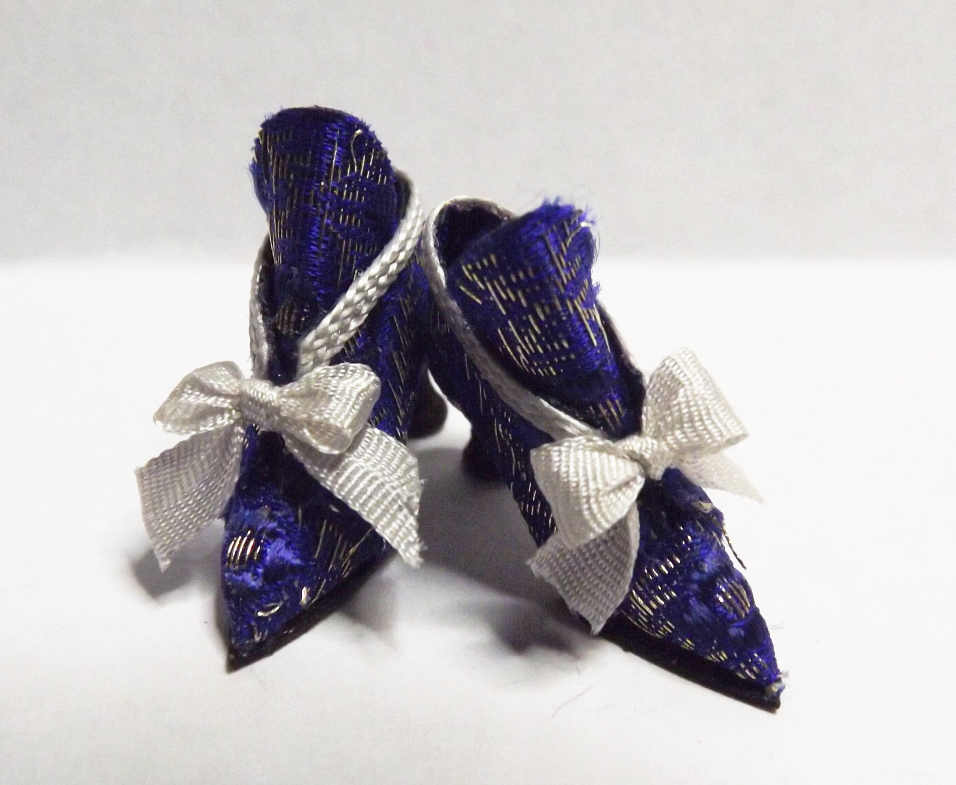 BLUE & SILVER SILK BROCADE SHOES