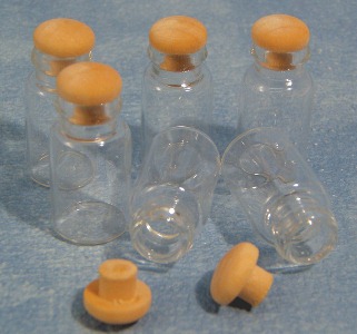 GLASS JAR WITH WOODEN STOPPER GLASS JAR WITH WOODEN STOPPER