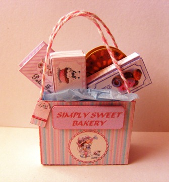 MINIATURE FILLED BAKERY BAGS KIT