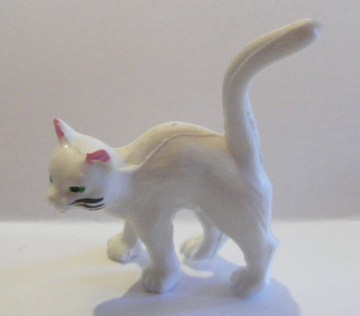 WHITE CAT