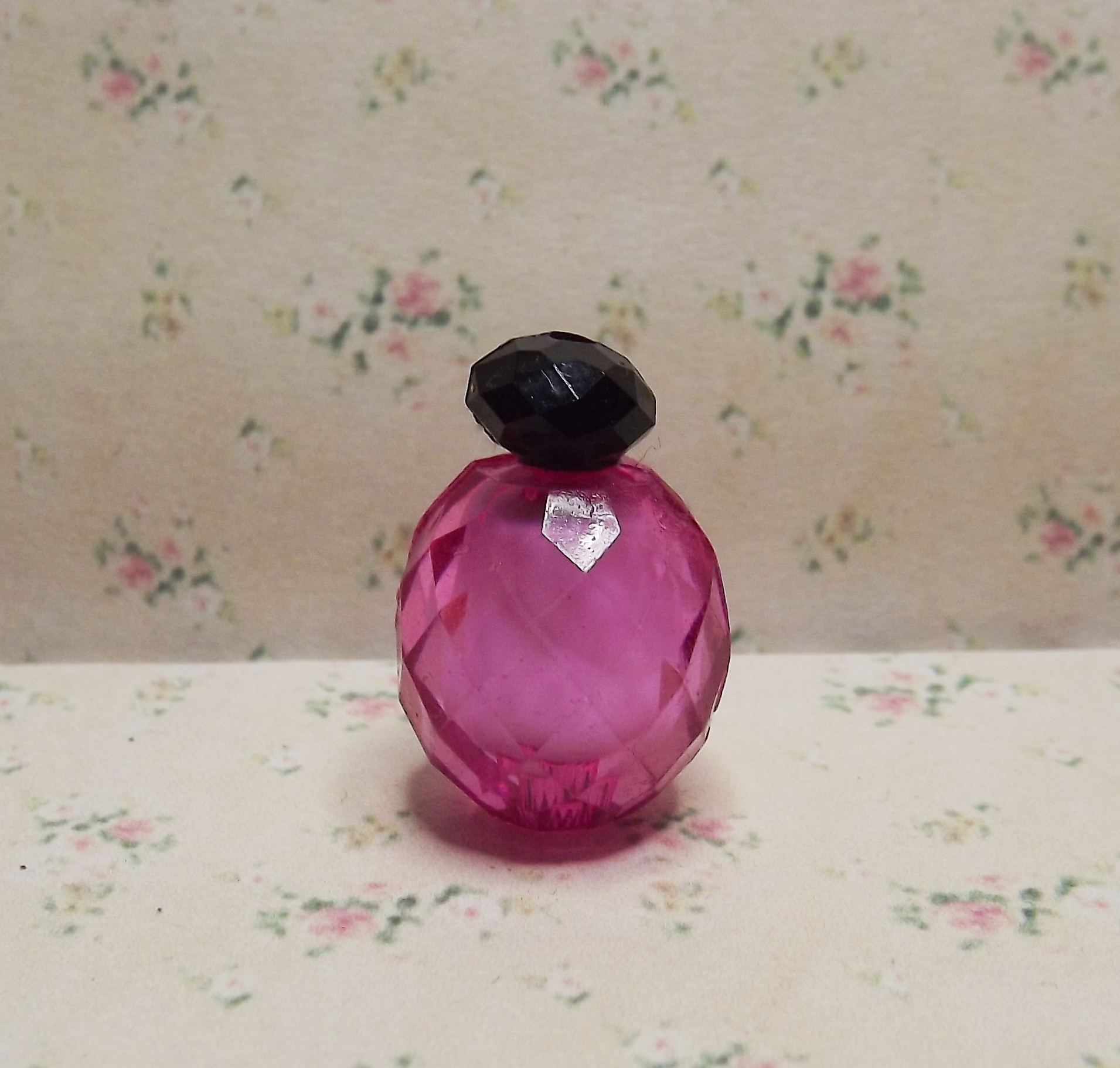 PINK POTION BOTTLE