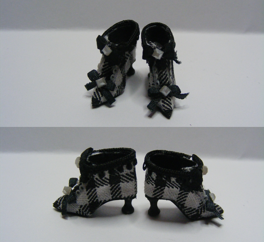BLACK & WHITE CHECK ANKLE BOOTS (image for) BLACK & WHITE CHECK ANKLE BOOTS