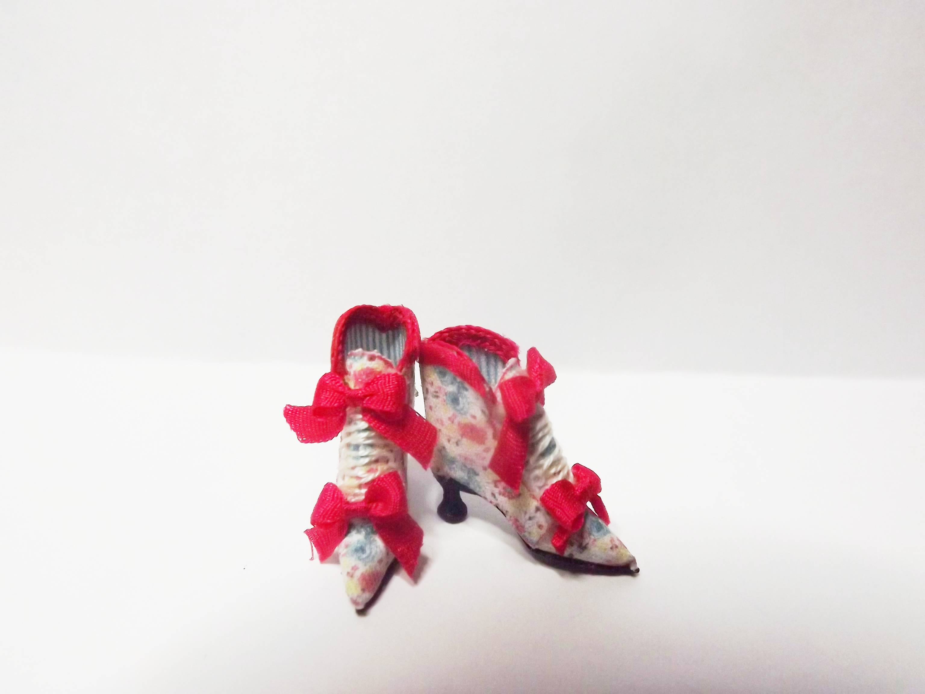 (image for) RED FLORAL BOOTS