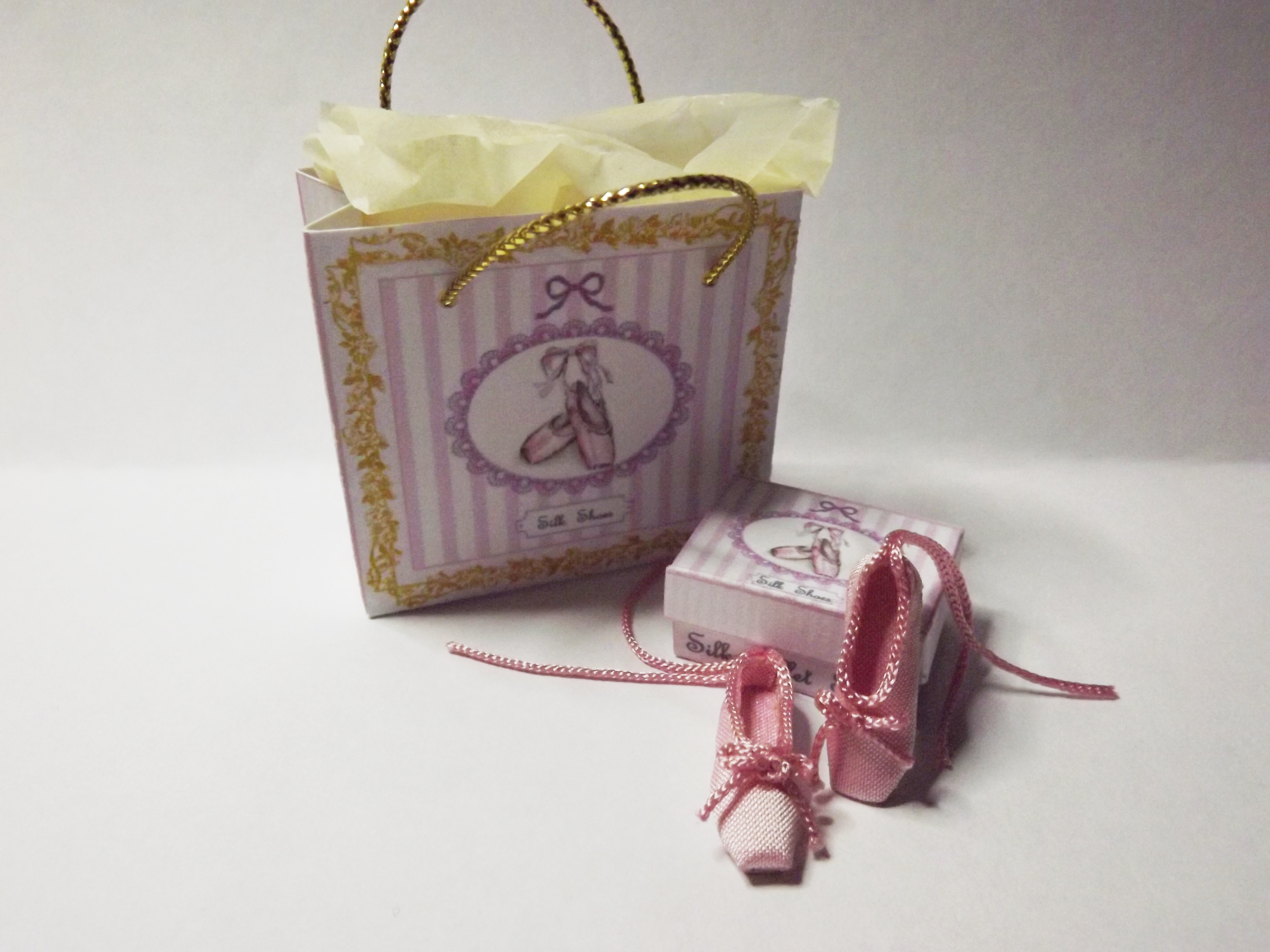 (image for) PINK SILK BALLET SHOES