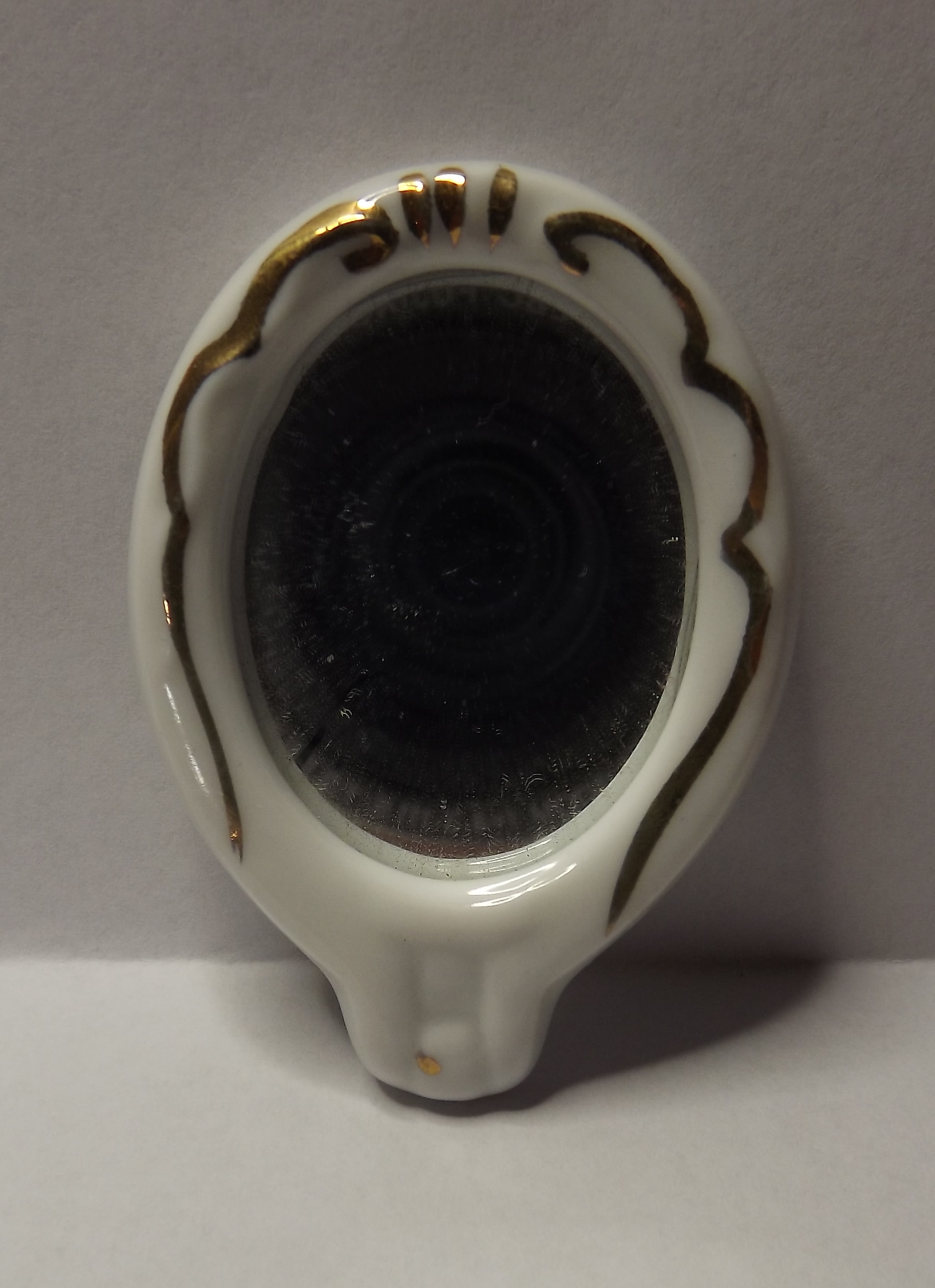 (image for) WHITE & GOLD OVAL PORCELIN BATHROOM MIRROR
