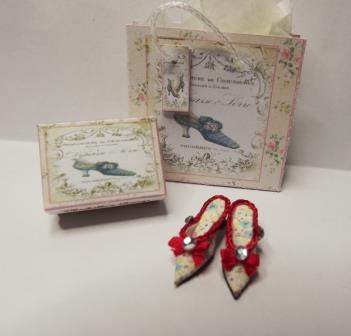(image for) RED FLORAL SHOES