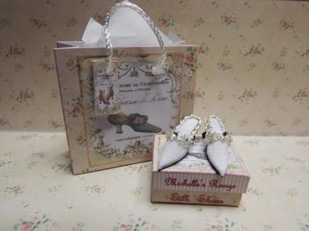 (image for) WHITE SILK MULE STYLE SHOES