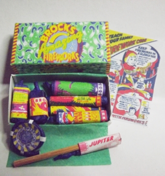 (image for) BROCKS AMAZING FIREWORKS GREEN BOX 1