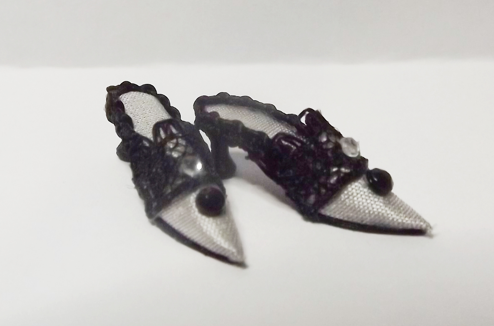 (image for) SILVER & BLACK SILK SHOES